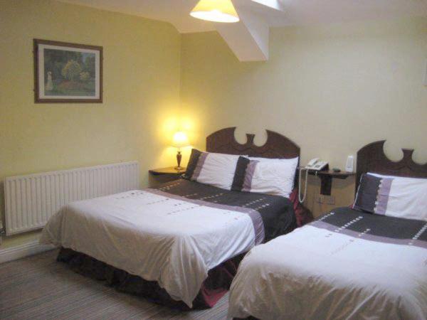 The Anchorage Guest House واتيرفورد المظهر الخارجي الصورة